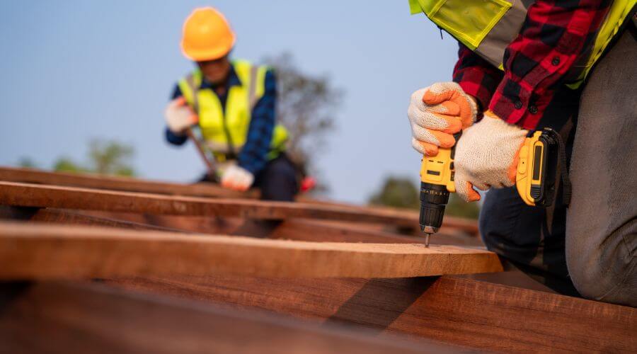 Expert Emergency Roof Repairs services in Churubusco, IN